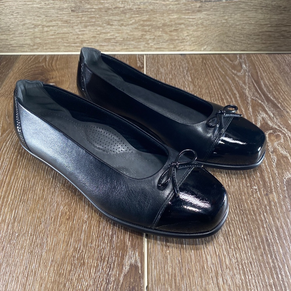SAS Tripad Comfort Sz 10WW Coco Black Ballet Flats Cap Toe Patent Leather Womens
